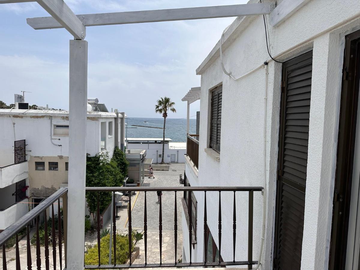 Seaside Apartments Paphos Exterior photo